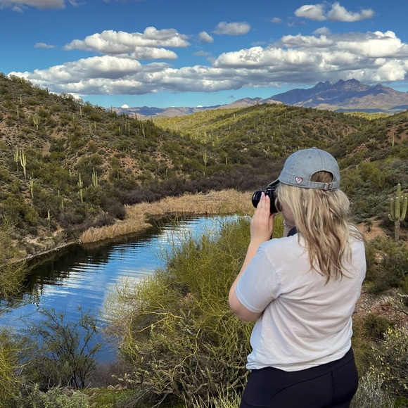 Meet your Posher, Madison - Picture 1 of 1